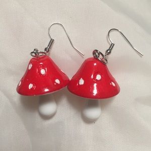 Red mushroom earrings